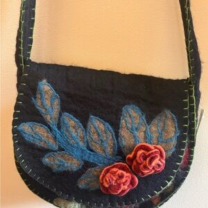 NWT! Rising Tide Gorgeous Handcrafted Black and Blue Floral Women Bag